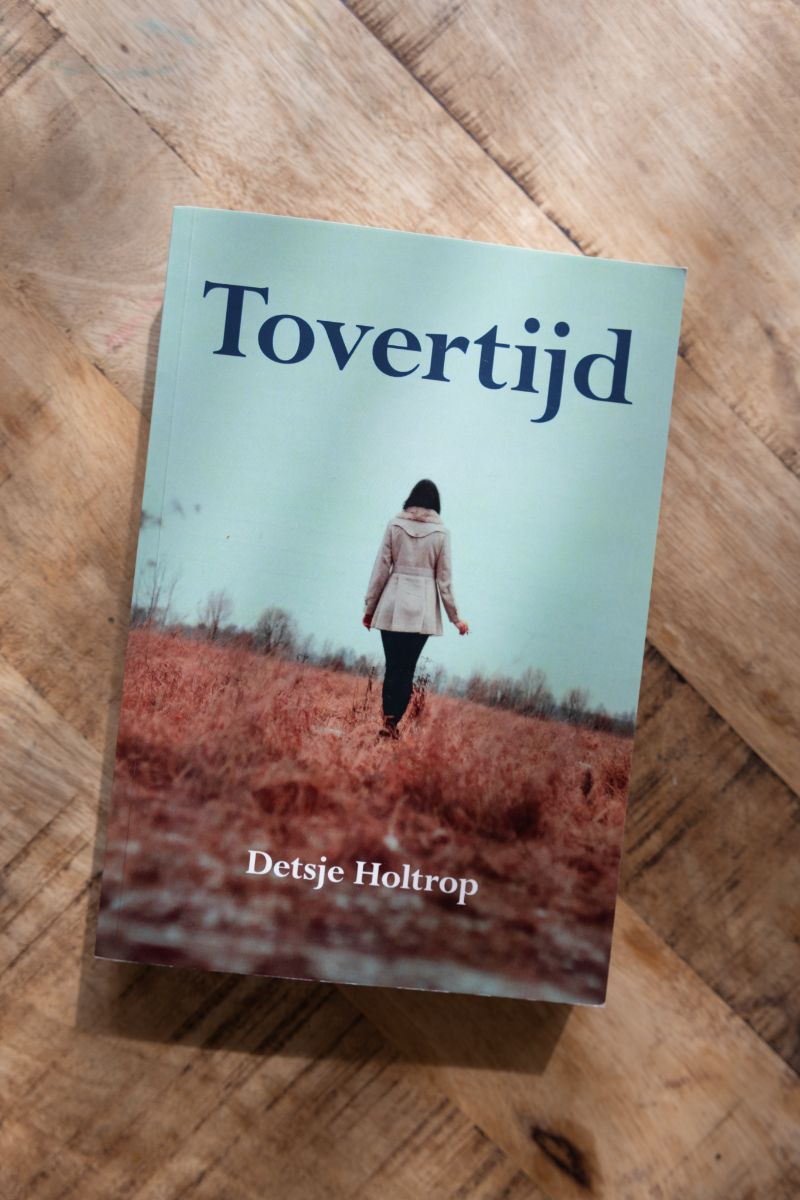 Detsje Holtrop Boek Tovertijd